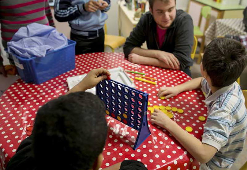 La collectivité doit bien assumer le financement d'un AESH sur le temps périscolaire