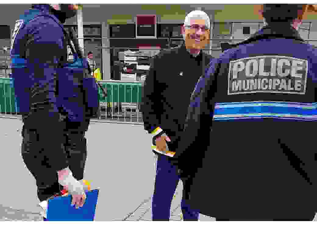 policier gants