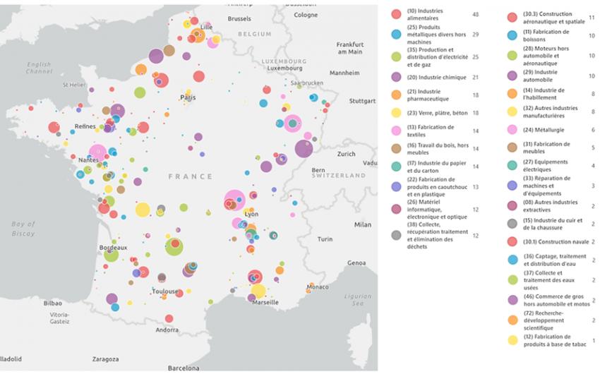 Cartographie des projets industriels ayant reçu au moins un point avec la notation « Usine du Futur » de Trendeo. Couleur par secteur d’activité et taille du cercle en fonction du score.