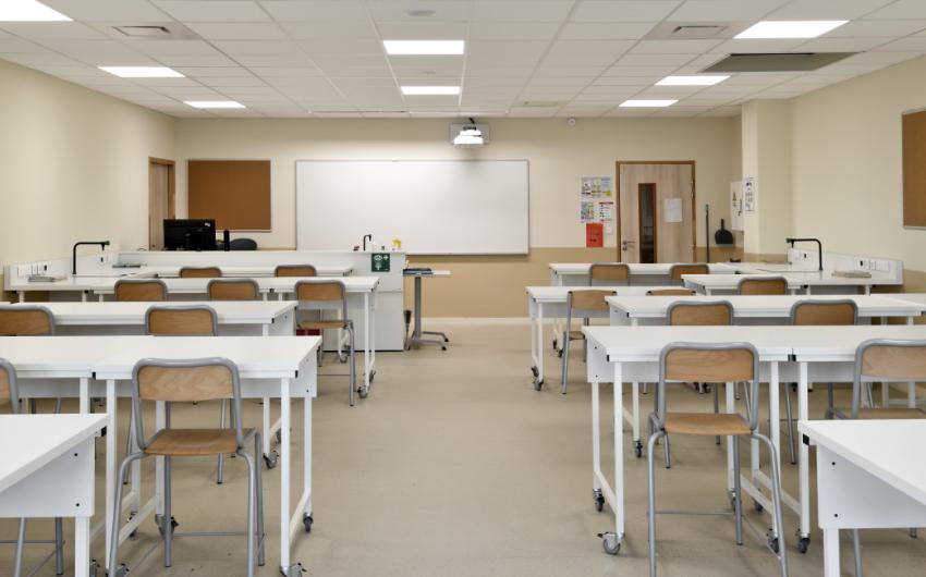 collège Anne Frank - salle de classe après rénovation