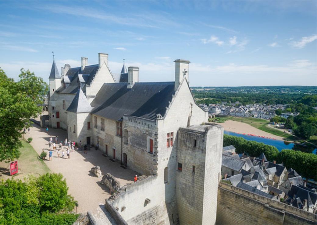 La forteresse royale de Chinon, installée sur un éperon rocheux, mention spéciale de l'édition 2018 du prix "Patrimoine pour tous"