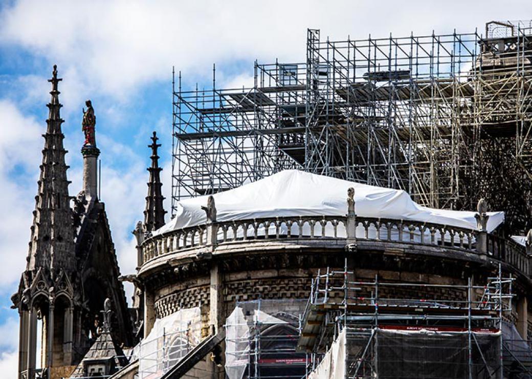 Travaux de consolidation à Notre-Dame