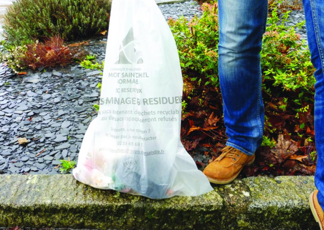 Sac translucide pour améliorer le tri sélectif des ordures ménagères