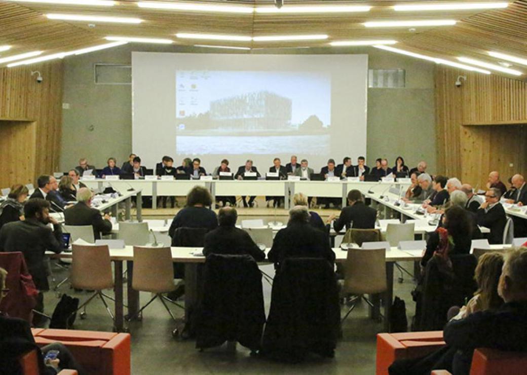 Réunion d'élus de l'agglomération de Lorient, vue de la salle