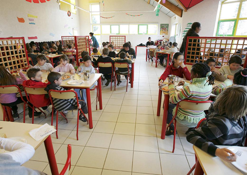 Le Defenseur Des Droits Appelle A Mettre Fin Aux Discriminations Dans L Acces A La Cantine
