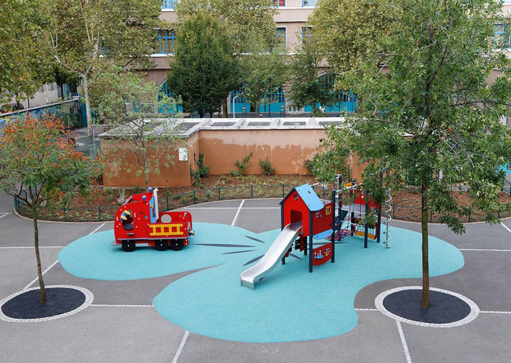 Cours oasis bâti scolaire canicule Ville de Paris 