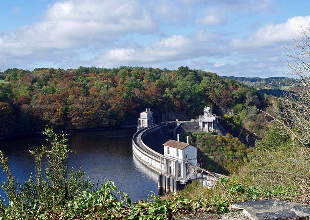 Barrage hydroélectrique d'Eguzon-Cuzion