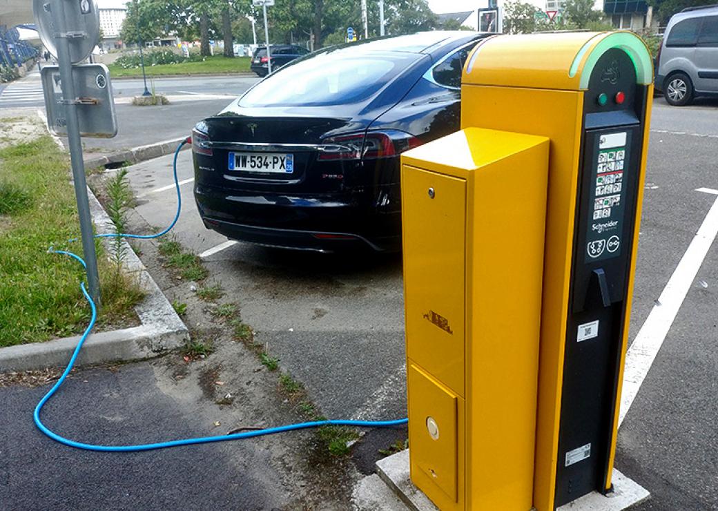 100.000 bornes pour voitures électriques en 2021 : l'objectif