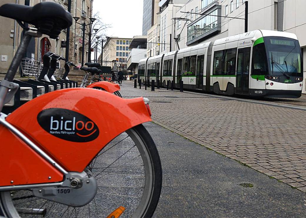 Mobilité bus vélos