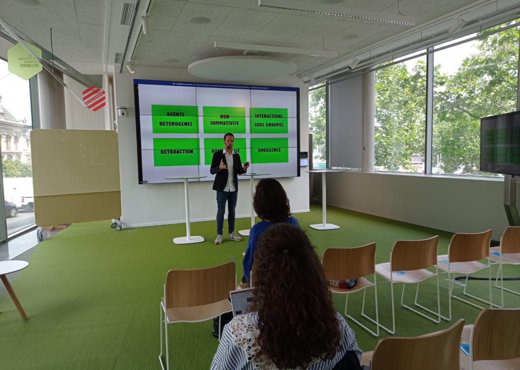 Dynamiques collaboratives et gouvernance