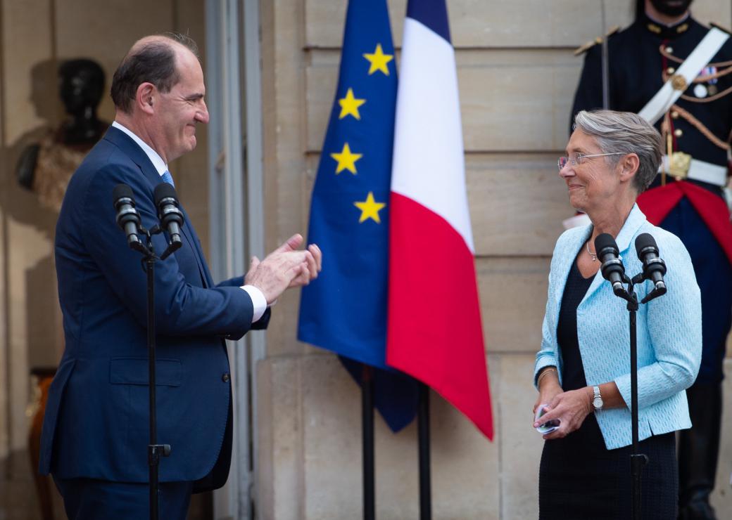 Elisabeth Borne fait son entrée à Matignon