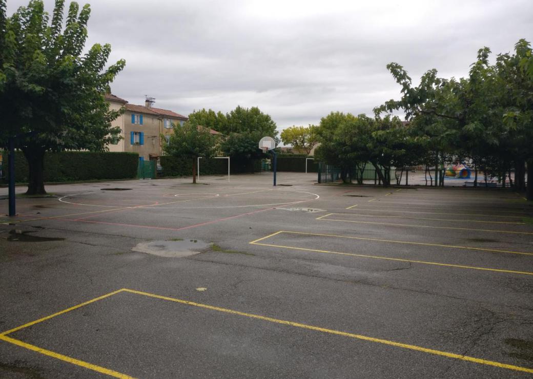 Cour de l’école Gandié de Carpentras