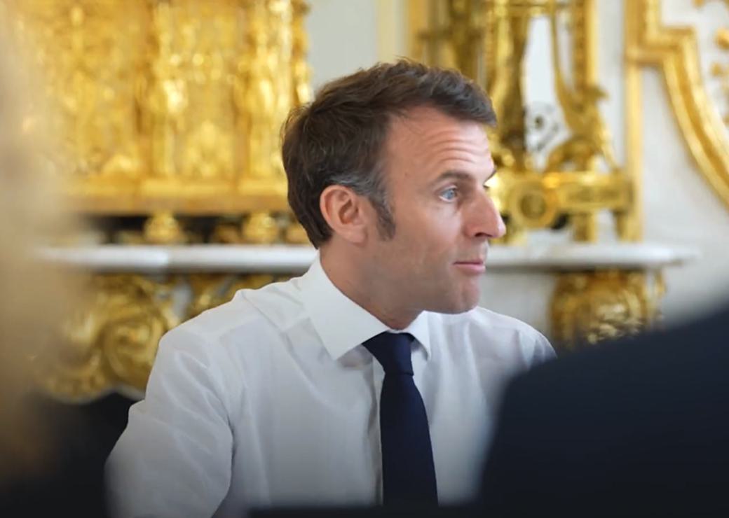 Emmanuel Macron face aux lecteurs du Parisien