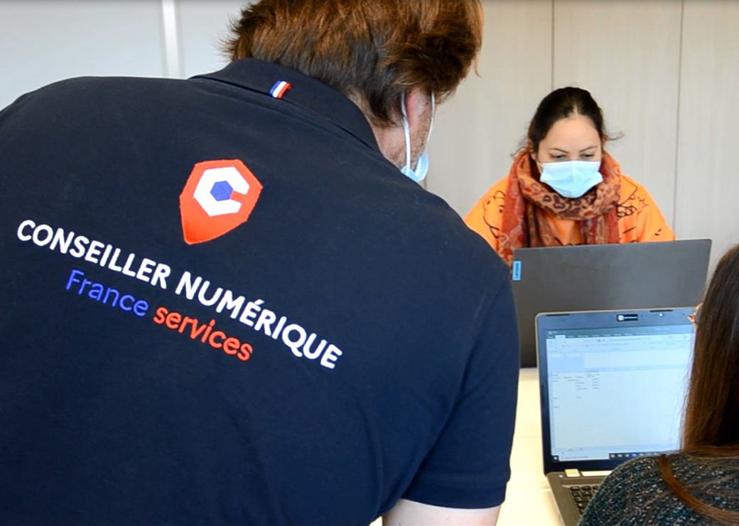 conseiller numérique France services