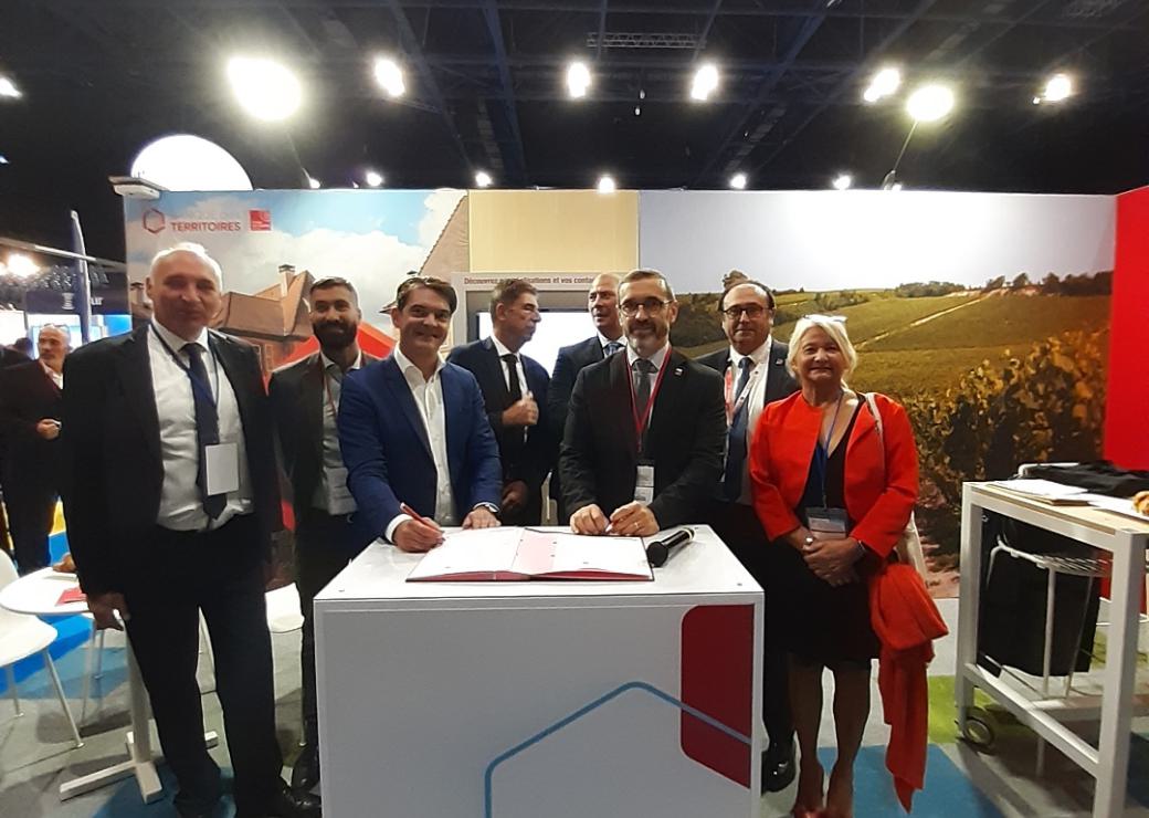 Signature d'un contrat de prêt