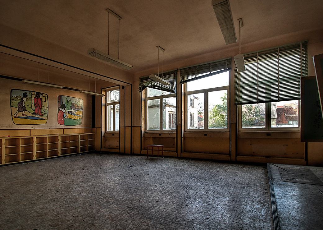 salle de classe désaffectée