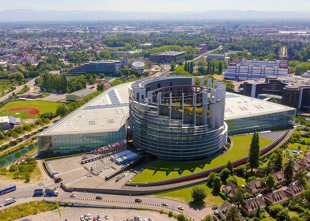 vue aérienne du parlement européen à Strasbourg 