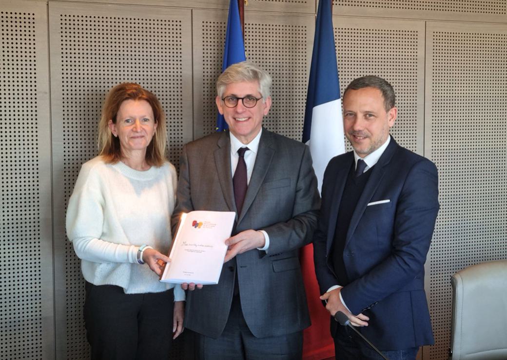 remise rapport pédiatrie
