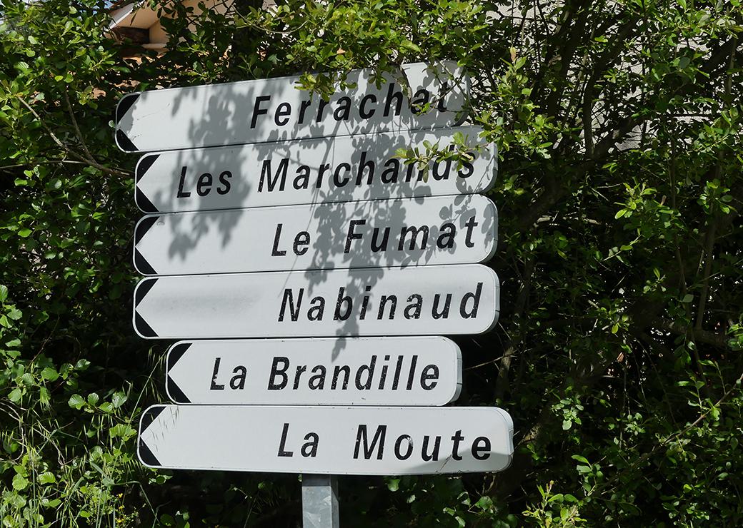 panneaux de lieux dits