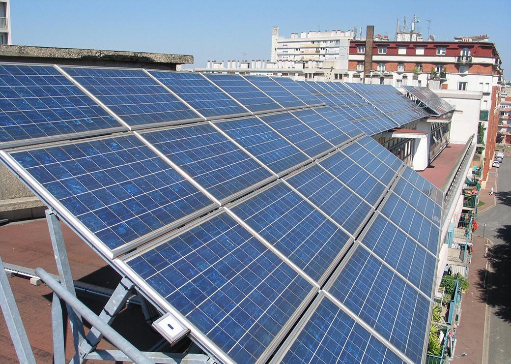 panneaux solaires en ville