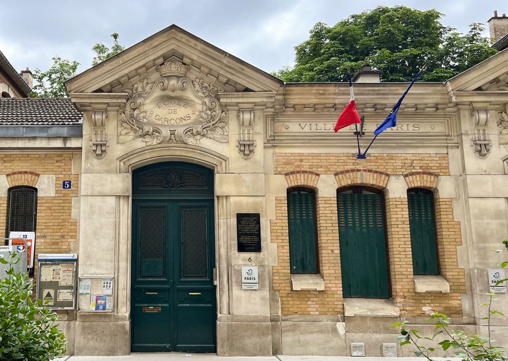école à Paris