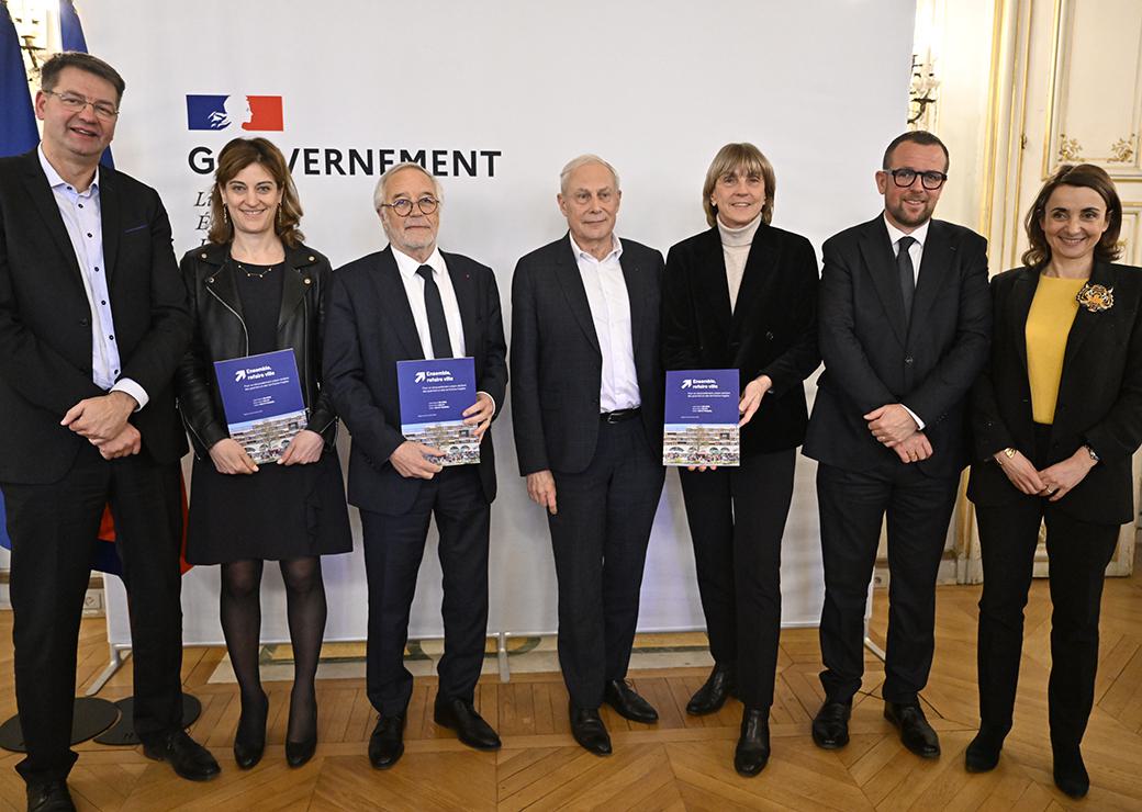"Ensemble, refaire ville" : donner une nouvelle dimension aux politiques de renouvellement urbain
