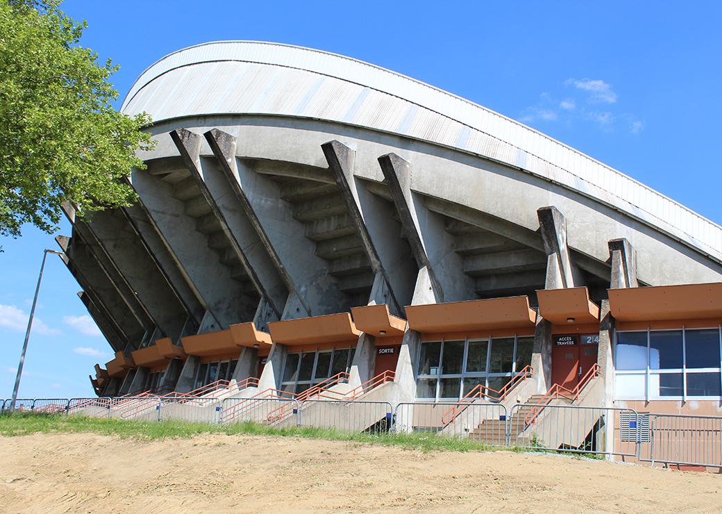Vue exterieure du palais des sports de Beaublanc