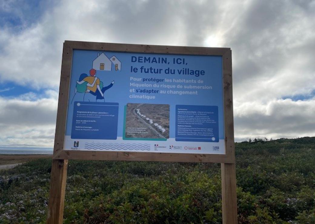 Résilience territoriale à Miquelon - panneau du futur village
