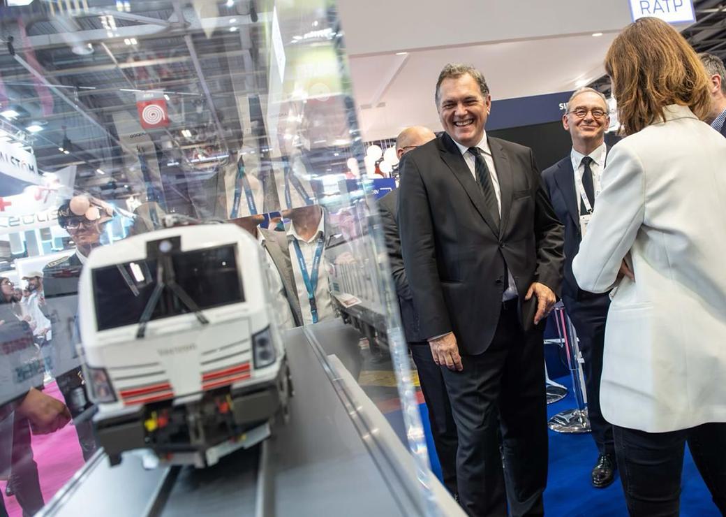 Philippe Tabbarot dans les allées du salon Mobco 