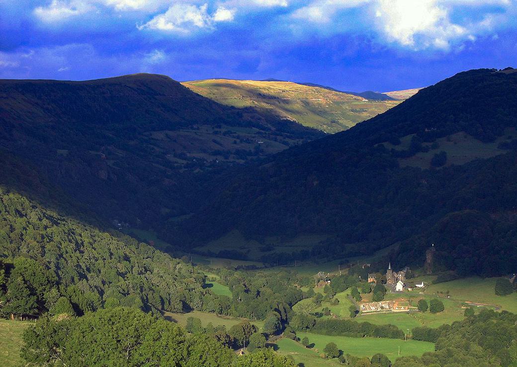Saint-Paul-de-Salers dans le Cantal 