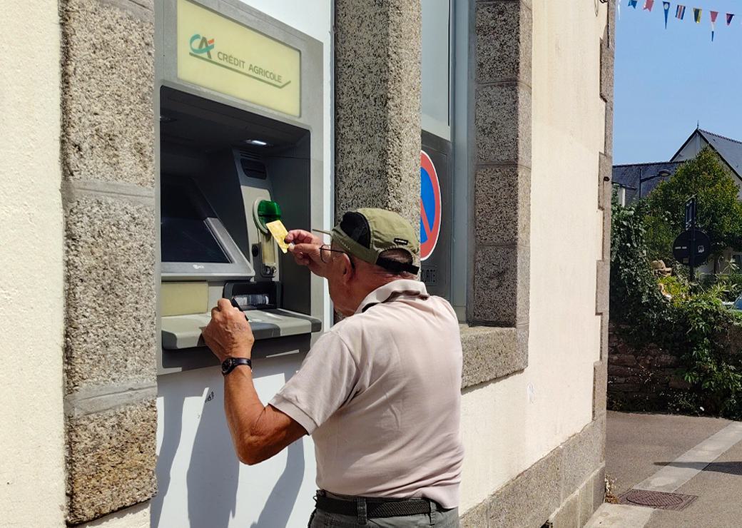 distributeur de billets