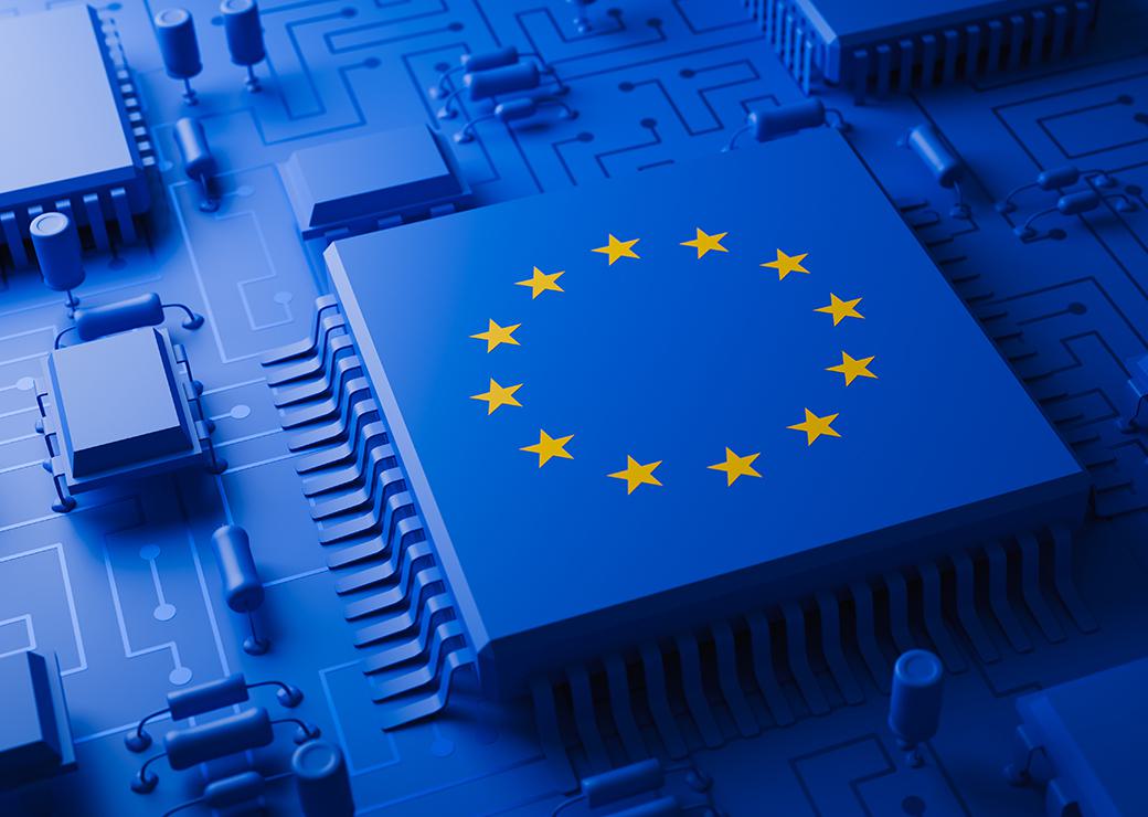 une puce électronique et un drapeau européen 