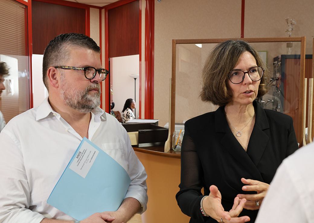 Luc Carvounas et Camille Galliard-Minier à l'occasion d'un déplacement de la ministre au CCAS d'Alforville le 26 juin 