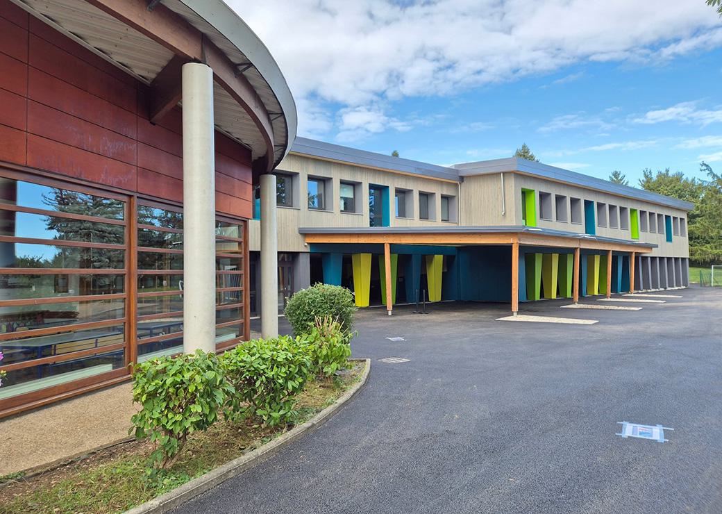 Rénovation d'une école à  Saint-Quentin-Fallavier