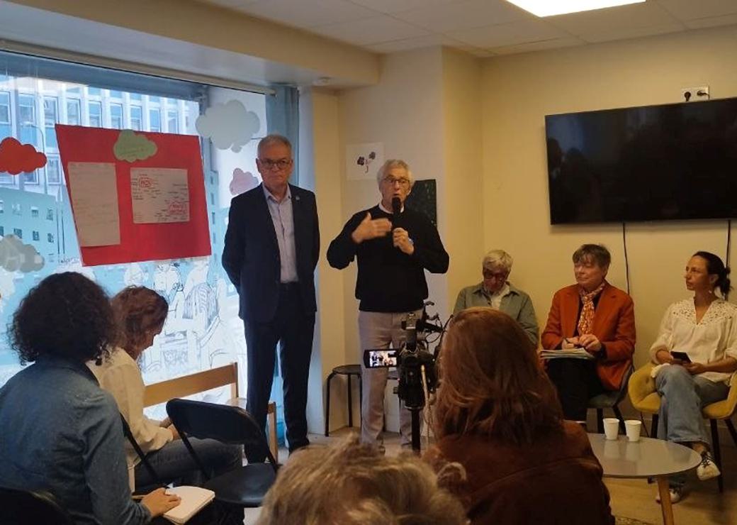 Au centre,  Didier Duriez, président du Secours Catholique-Caritas France et Olivier Morzelle, président d'ATD Quart Monde