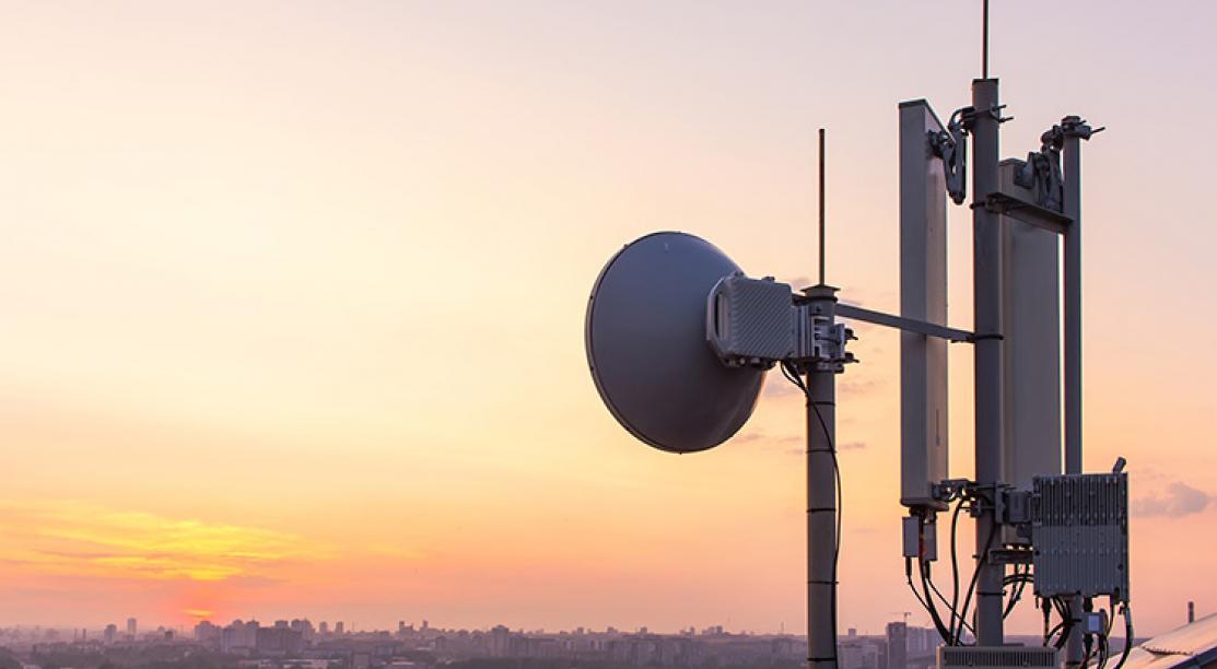 Antennes téléphonie mobile 5G radiofréquence