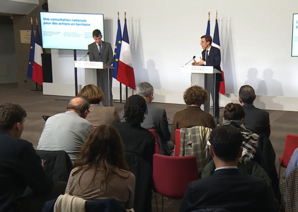 Conférence de presse de Philippe Baptiste et Édouard Geffray  le 26 octobre