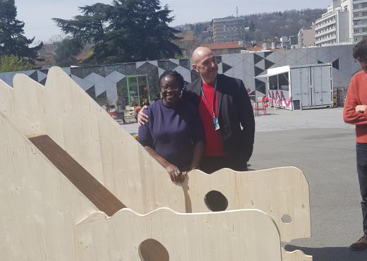 Les deux acteurs du Département des Petits Mondes
