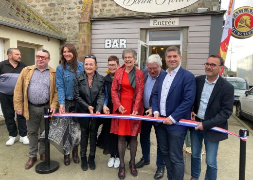 inauguration à Landisacq du café-restaurant