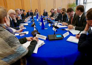 La réunion ce 7 mars à Bercy avec les ministres et les représentants des élus locaux