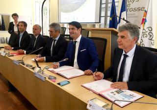 Pays de grasse, signature officielle du 1er Contrat de Transition Ecologique du Pays de Grasse sur la biodiversité  et le changement climatique