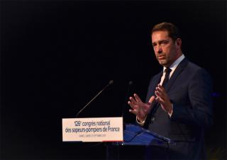 Après la prise de parole du colonel  @AllioneFNSPF , pdt de la Fédération nationale des sapeurs-#pompiers de France, le ministre de l’Intérieur  @CCastaner  prononce son discours de clôture du 126e congrès national  @PompiersFR  