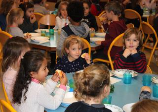 enfants cantine 