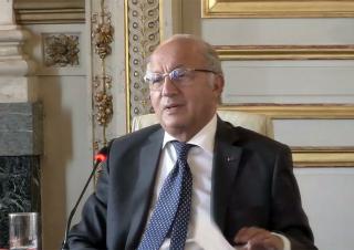 L. Fabius