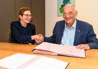 Signature Intracting Banque des Territoires et Com d'Agglo Epinal