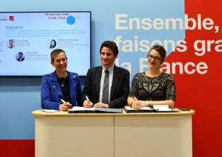 Signature IREV et Banque des Territoires au SMCL 2024
