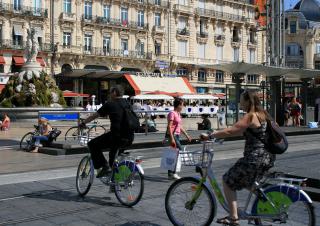 des cyclistes à Montpellier
