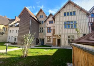 Maisons à colombages fraichement rénovée