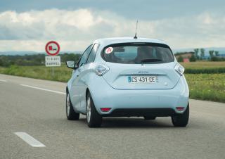 une voiture éléctrique 