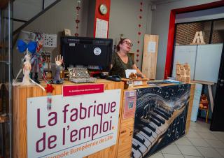 entreprise a but d'emploi 